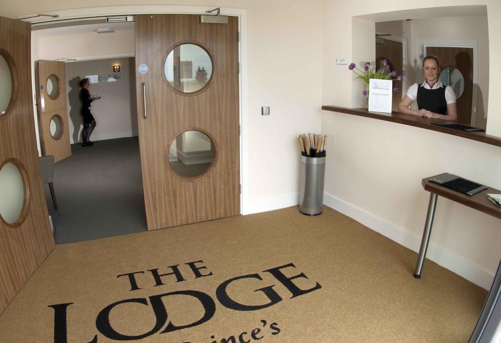 The Lodge At Prince'S サンドウィッチ エクステリア 写真